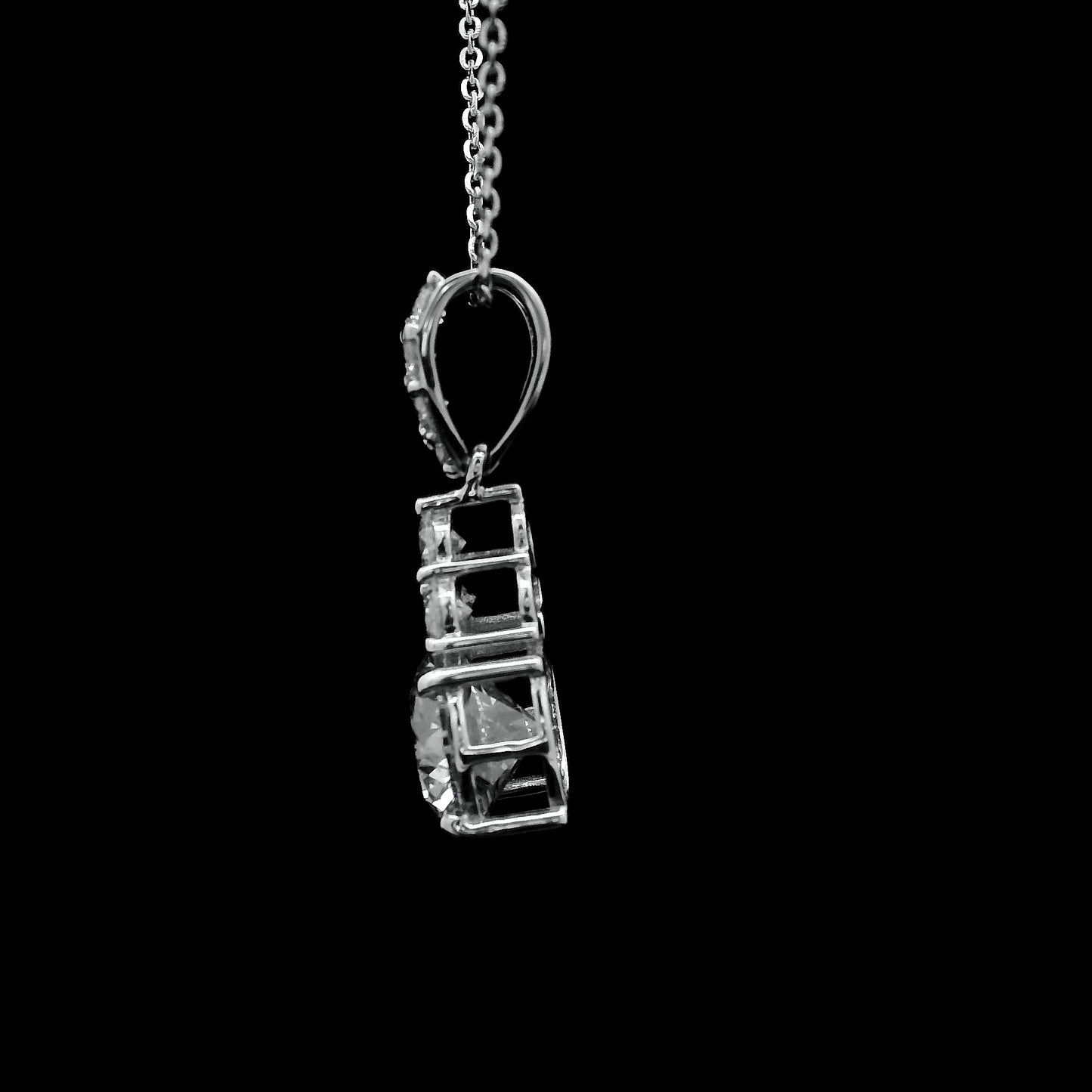 2.07 Carats Lab Grown Diamond 14K Gold Pendant