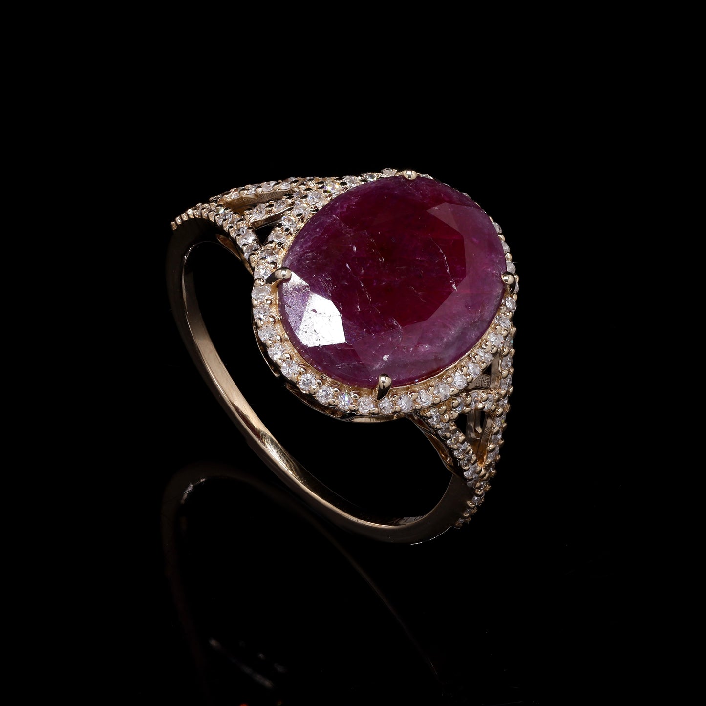 3.65 Ct Oval Mixed Cut Natural Ruby 14K Gold Ring