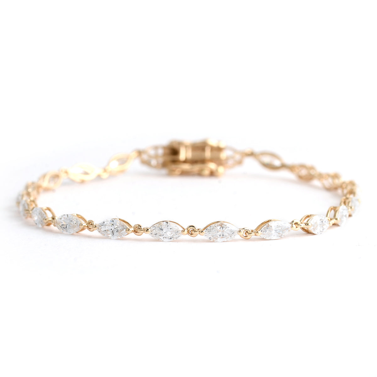 3.43 Carats Lab Grown Diamond 14K Gold Bracelet