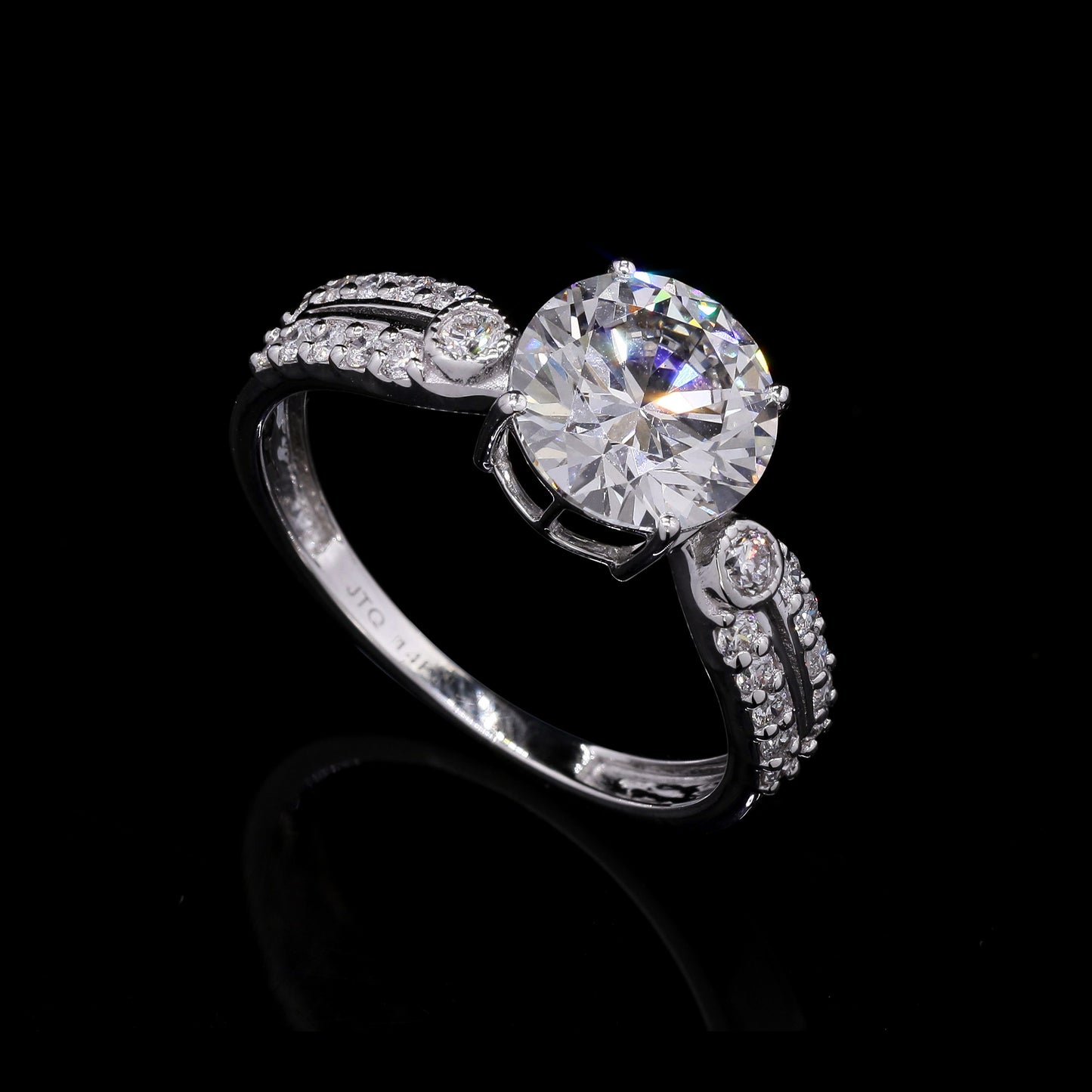 2.43 Carats Lab Grown Diamond 14K Gold Ring