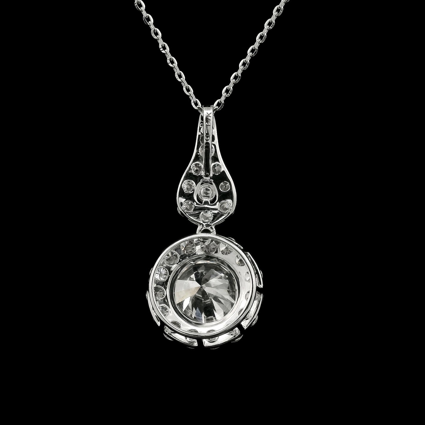 2.20 Carats Lab Grown Diamond 14K Gold Pendant
