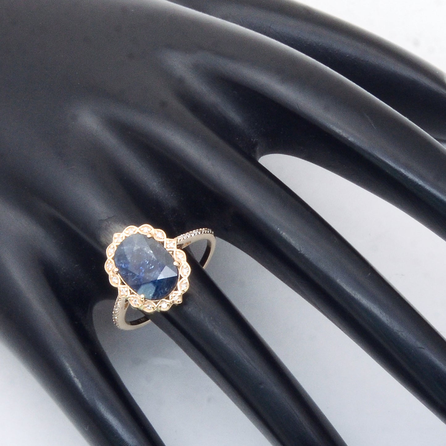 2.98 Ct Oval Mixed Cut Natural Sapphire 14K Gold Ring