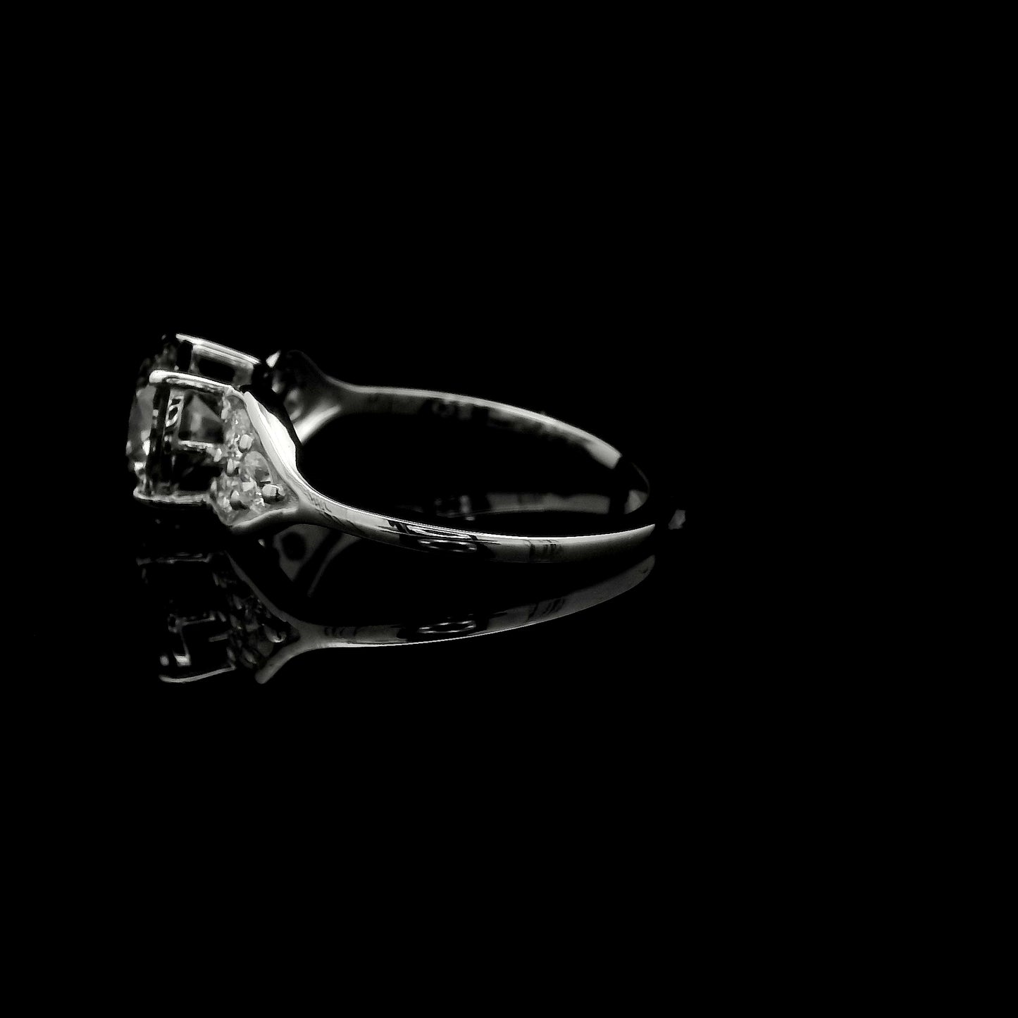 2.02 Carats Lab Grown Diamond 14K Gold Ring