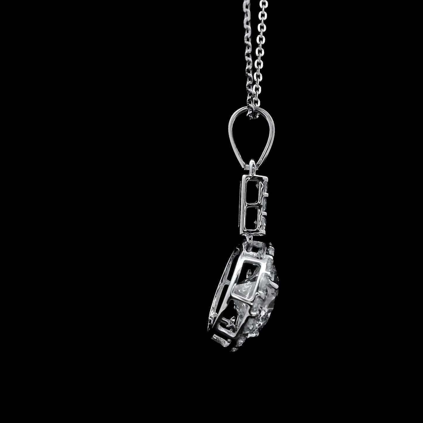 2.04 Carats Lab Grown Diamond 14K Gold Pendant
