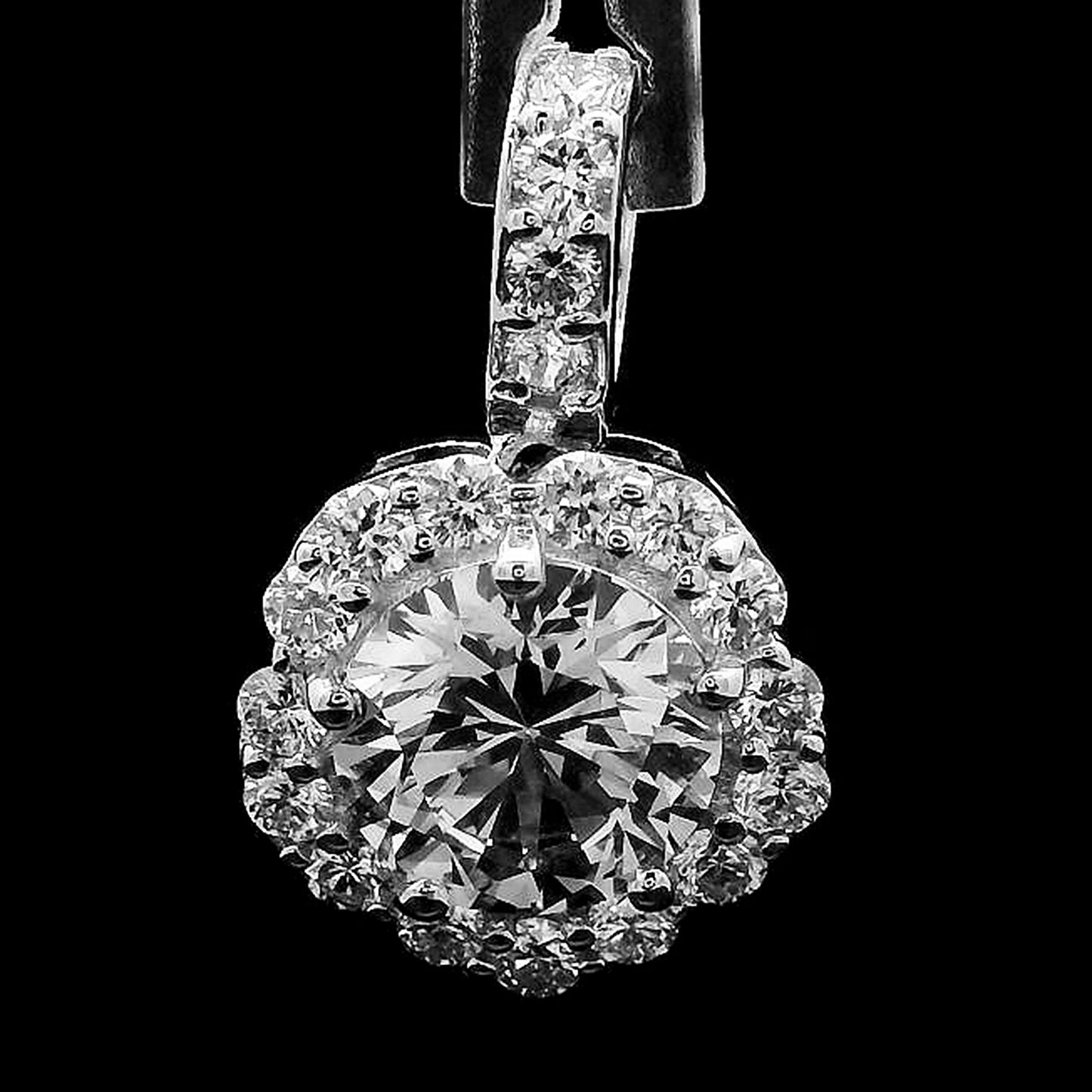 2.30 Carats Lab Grown Diamond 14K Gold Pendant