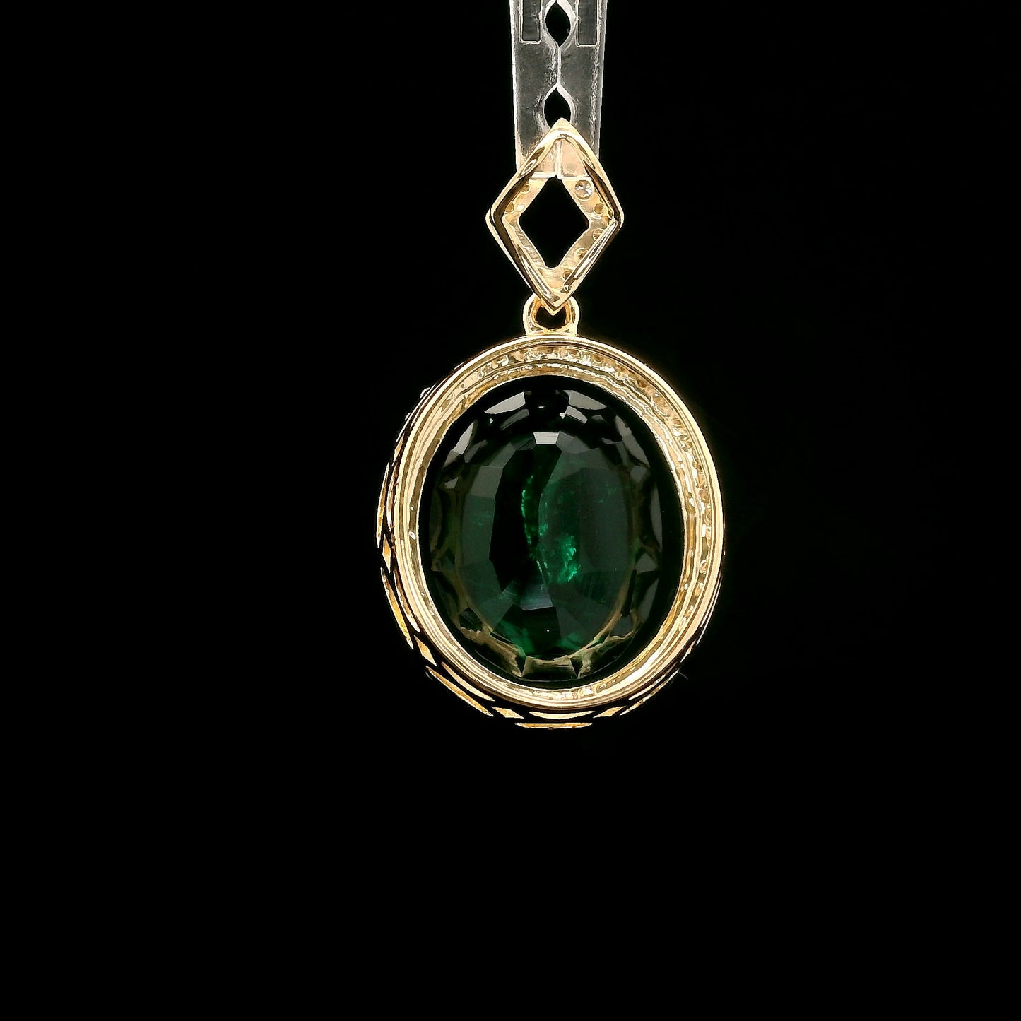 5.42 Ct Oval Mixed Cut Lab Grown Emerald 14K Gold Pendant