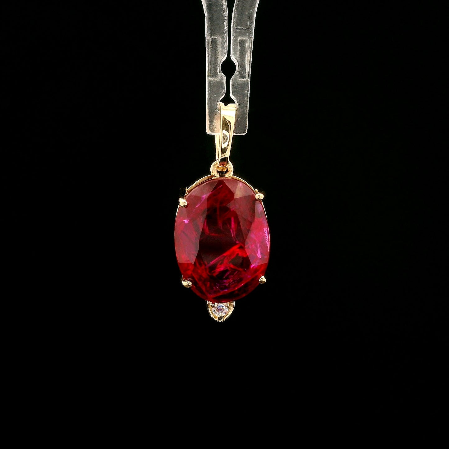 4.92 Ct Oval Mixed Cut Lab Grown Ruby 14K Gold Pendant
