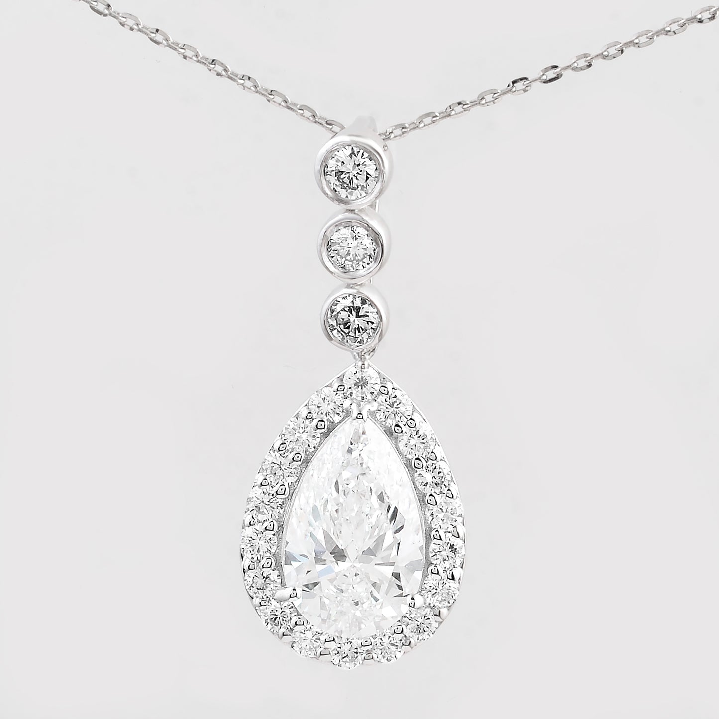 2.53 Carats Lab Grown Diamond 14K Gold Pendant