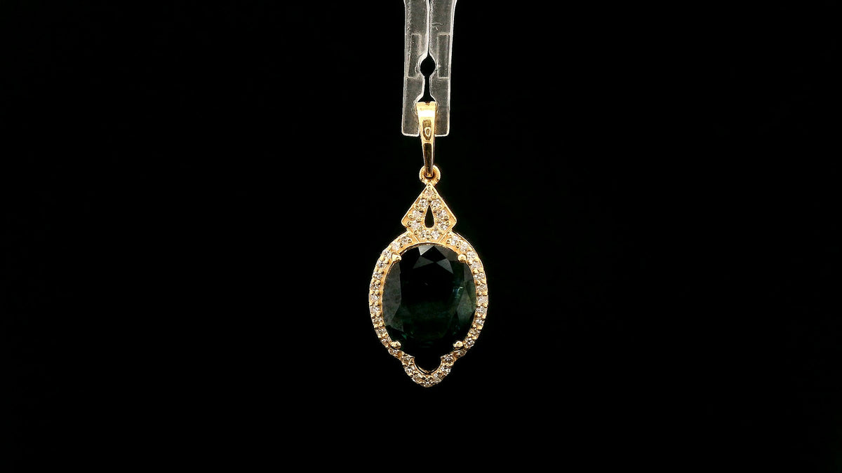 3.14 Ct Oval Natural Sapphire 14K Gold Pendant