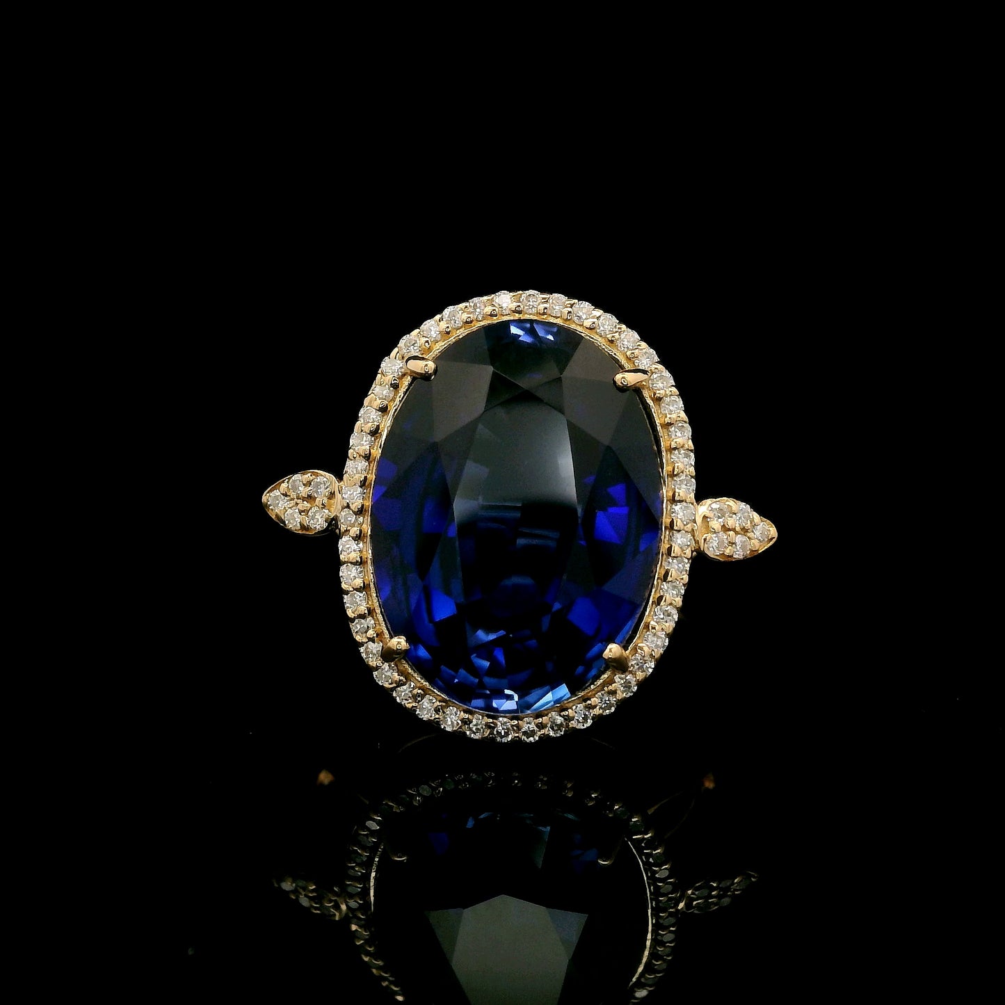 9.29 Ct Oval Mixed Cut Lab Grown Sapphire 14K Gold Ring