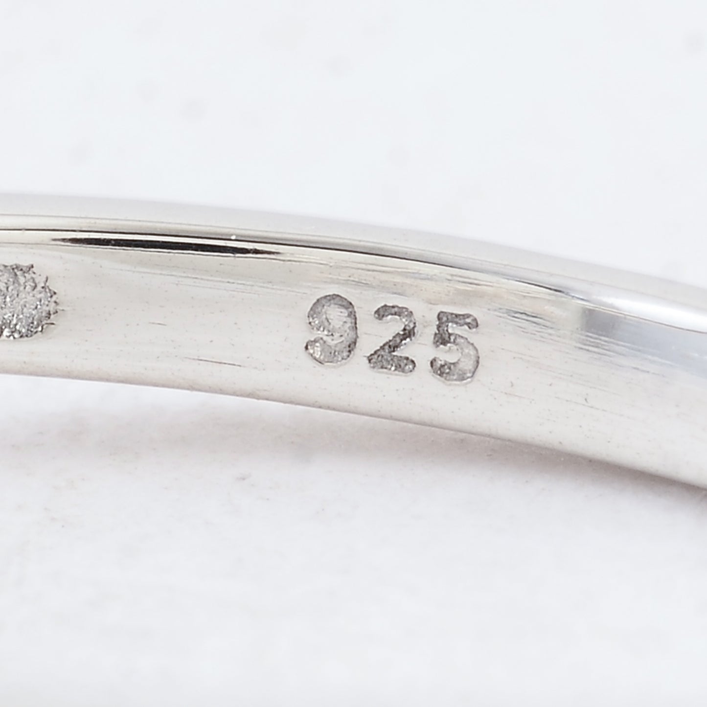 0.93 Ct Round Swiss Blue Topaz 925 Sterling Silver Ring