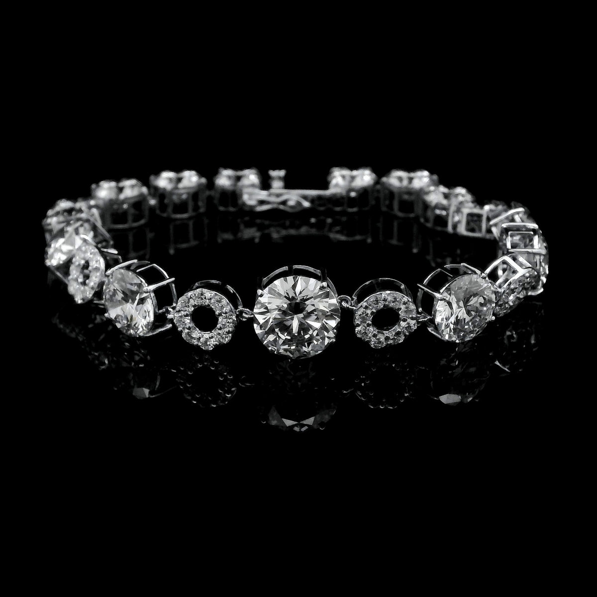 27.29 Ct Round Lab Grown Diamond 14K Gold Bracelet