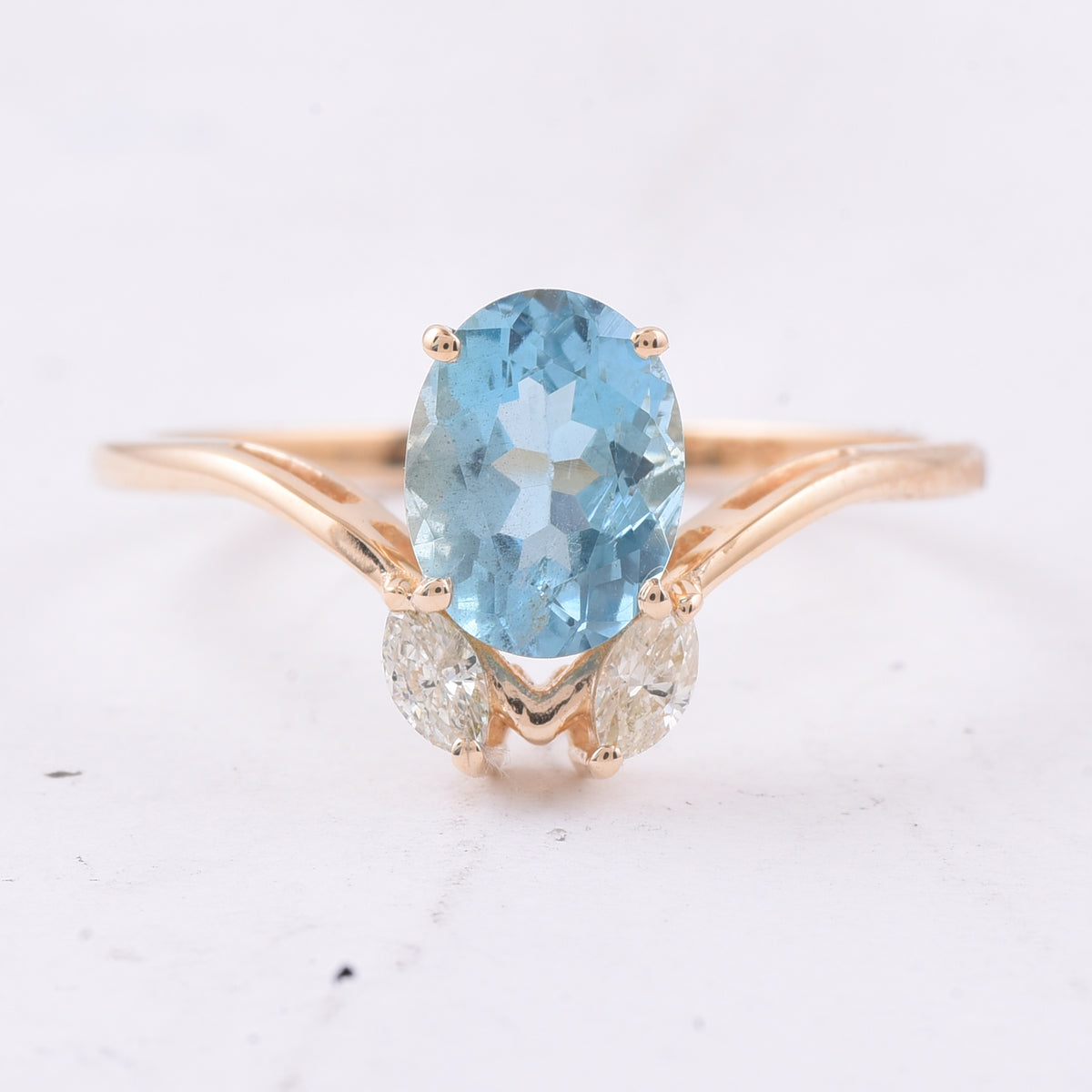 1.14 Ct Oval Natural Aquamarine 14K Gold Ring