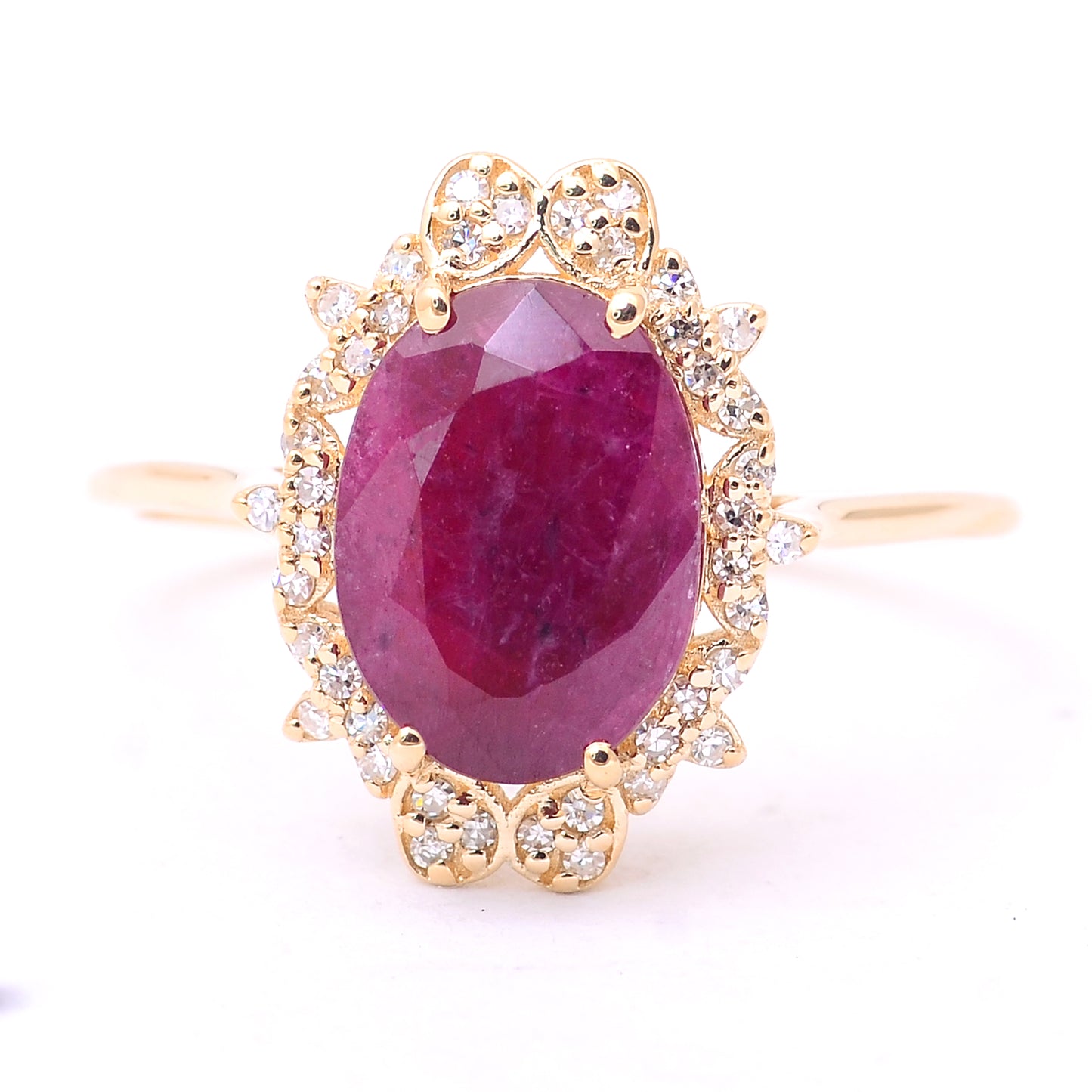 3.60 Ct Oval Mixed Cut Natural Corundum Ruby 14K Gold Ring