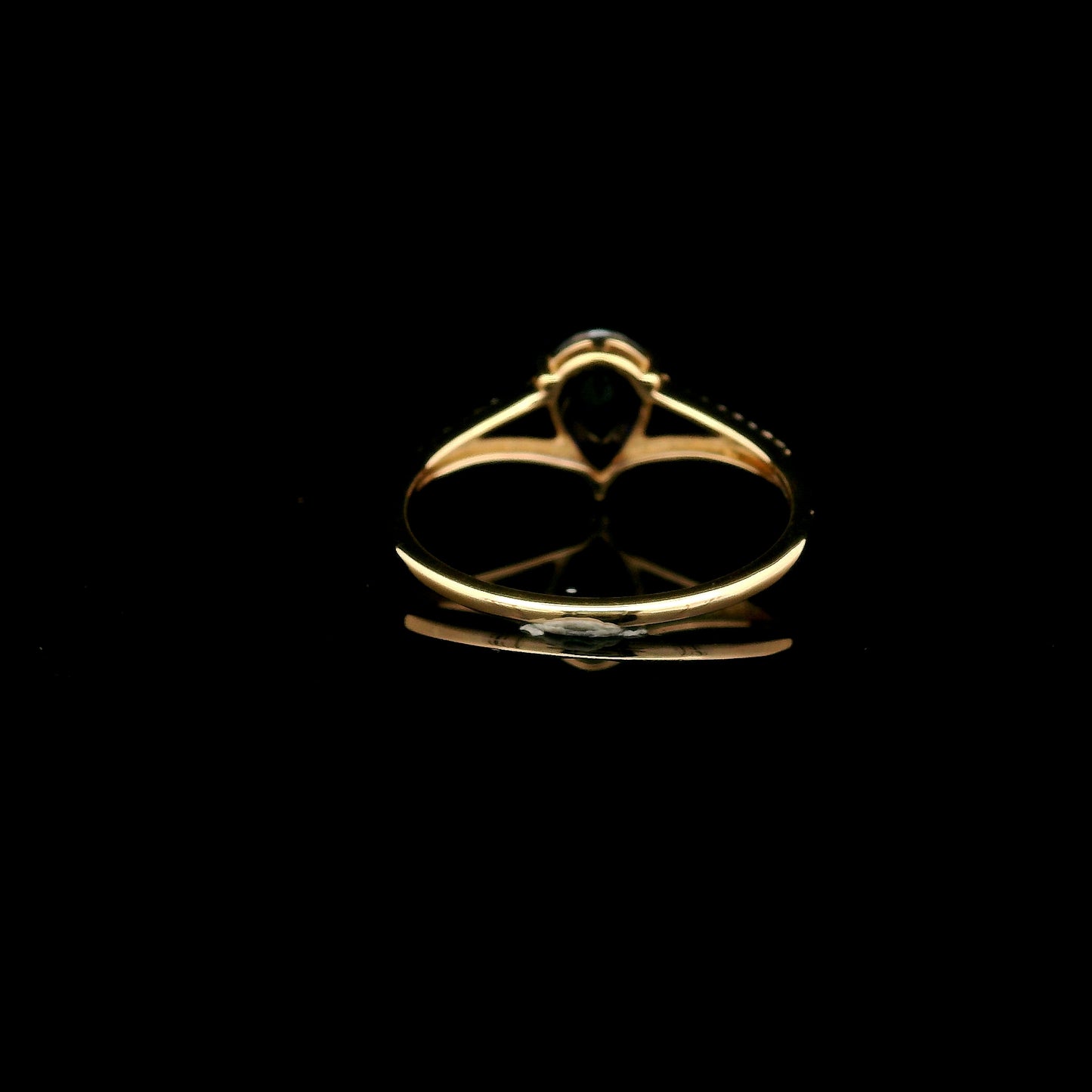 1.48 Ct Pear Mixed Cut Lab Grown Sapphire 14K Gold Ring