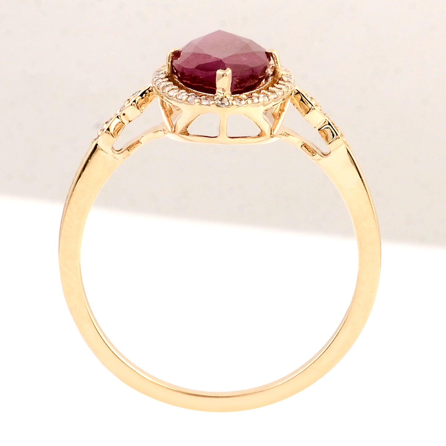 2.69 Ct Natural Codundum Ruby 14K Gold Ring