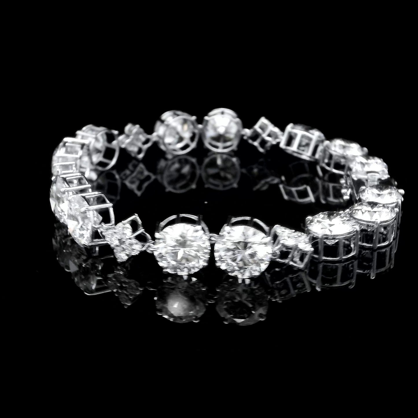 27.08 Ct Round Lab Grown Diamond 14K Gold Bracelet