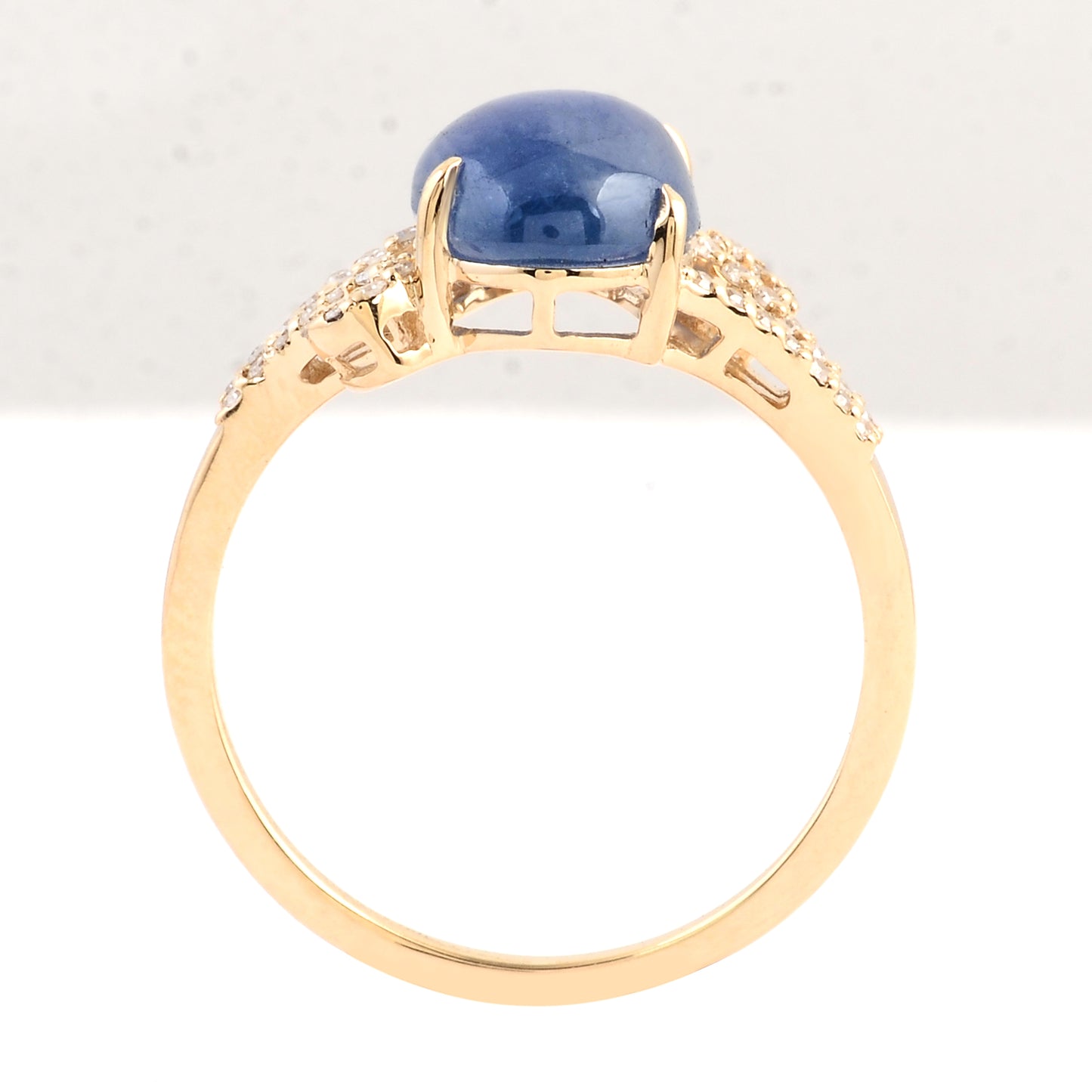 3.74 Ct Oval Cabochon Natural Corundum Sapphire 14K Gold Ring