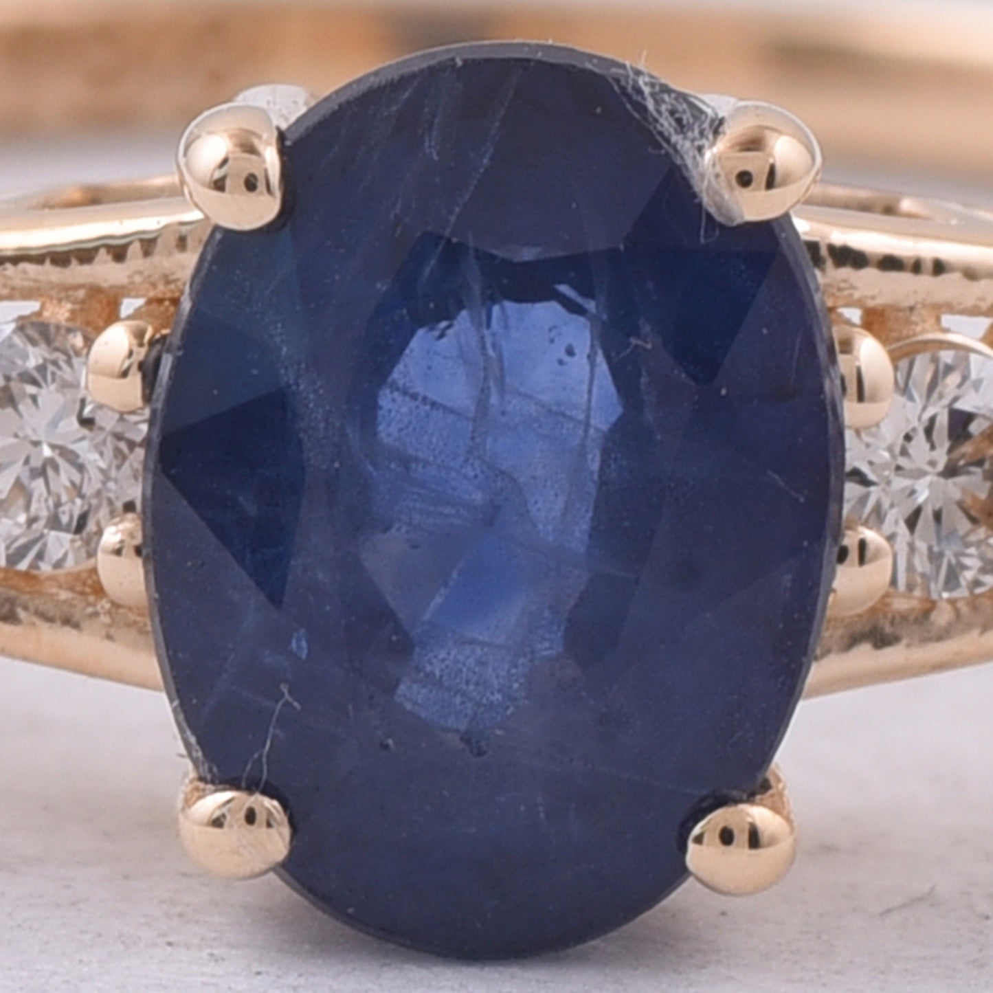 1.25 Ct Oval Natural Sapphire 14K Gold Ring