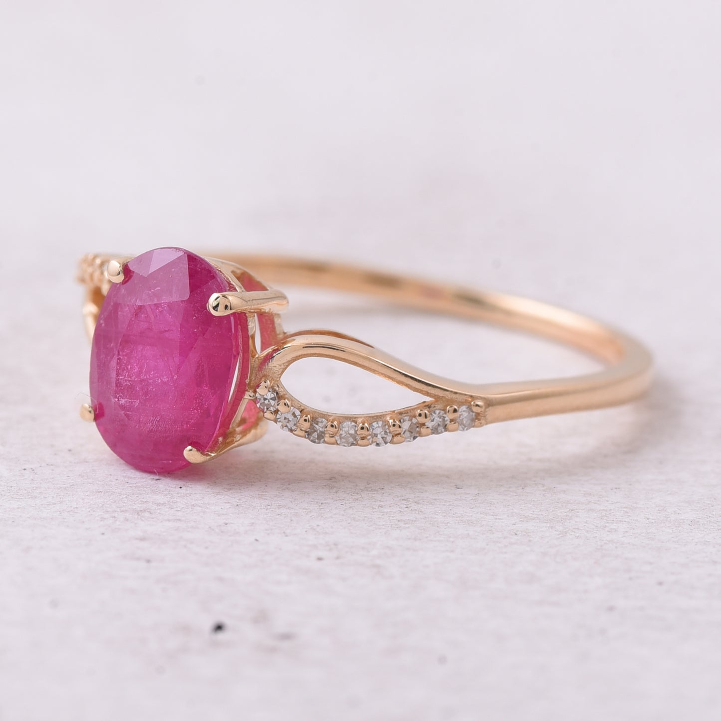 1.51 Ct Oval Natural Ruby 14K Gold Ring