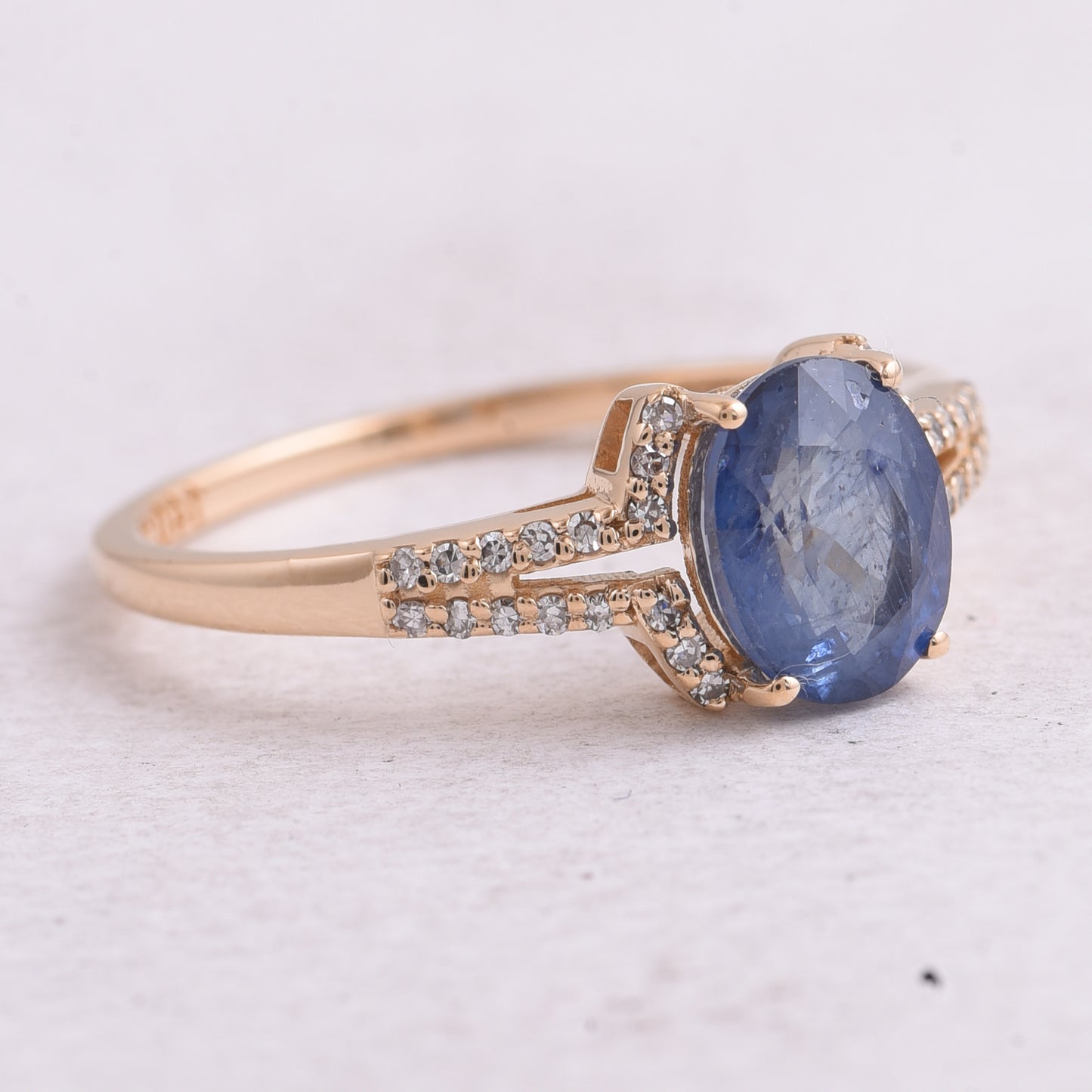 1.84 Ct Oval Mixed Cut Natural Sapphire 14K Gold Ring
