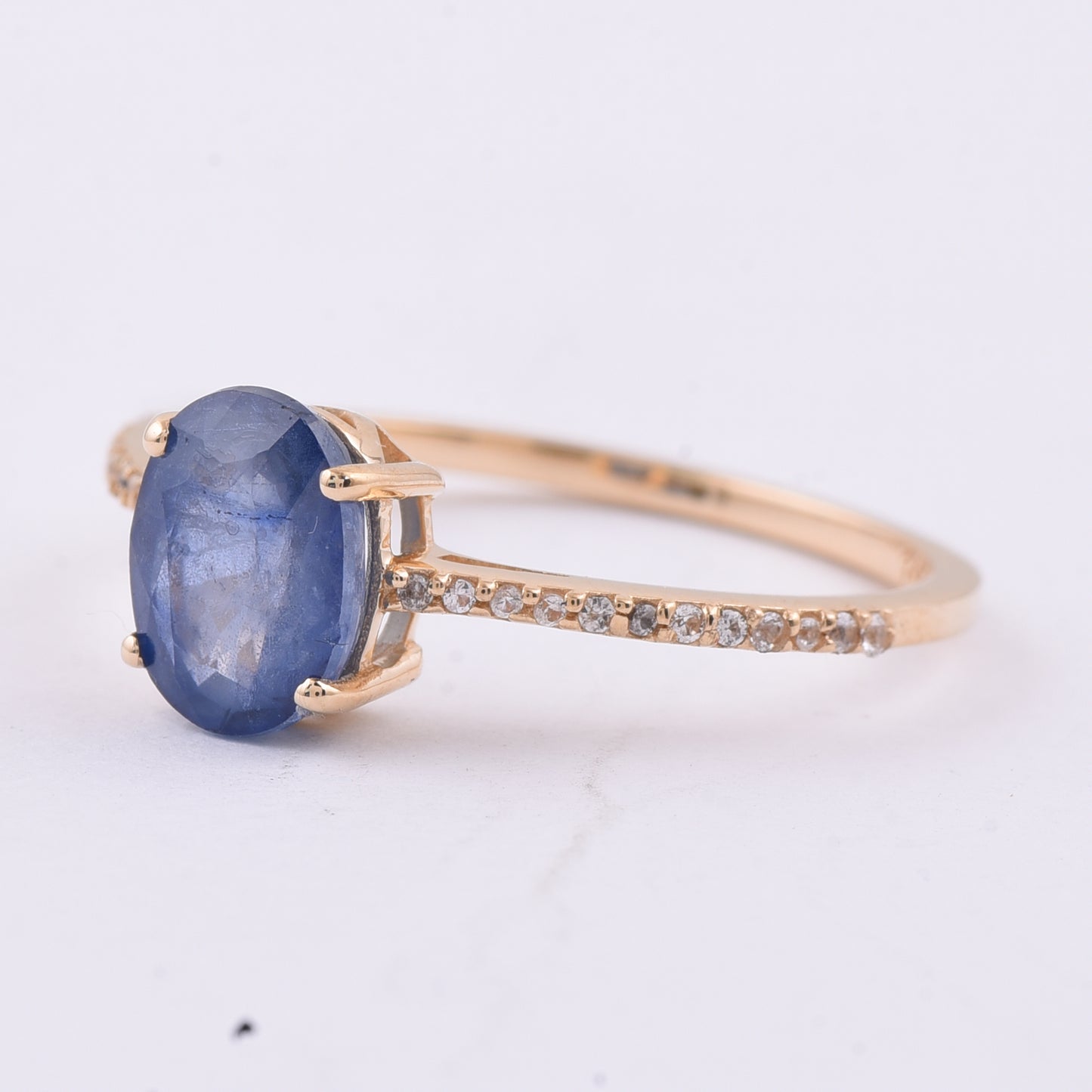 1.86 Ct Oval Natural Sapphire 14K Gold Ring