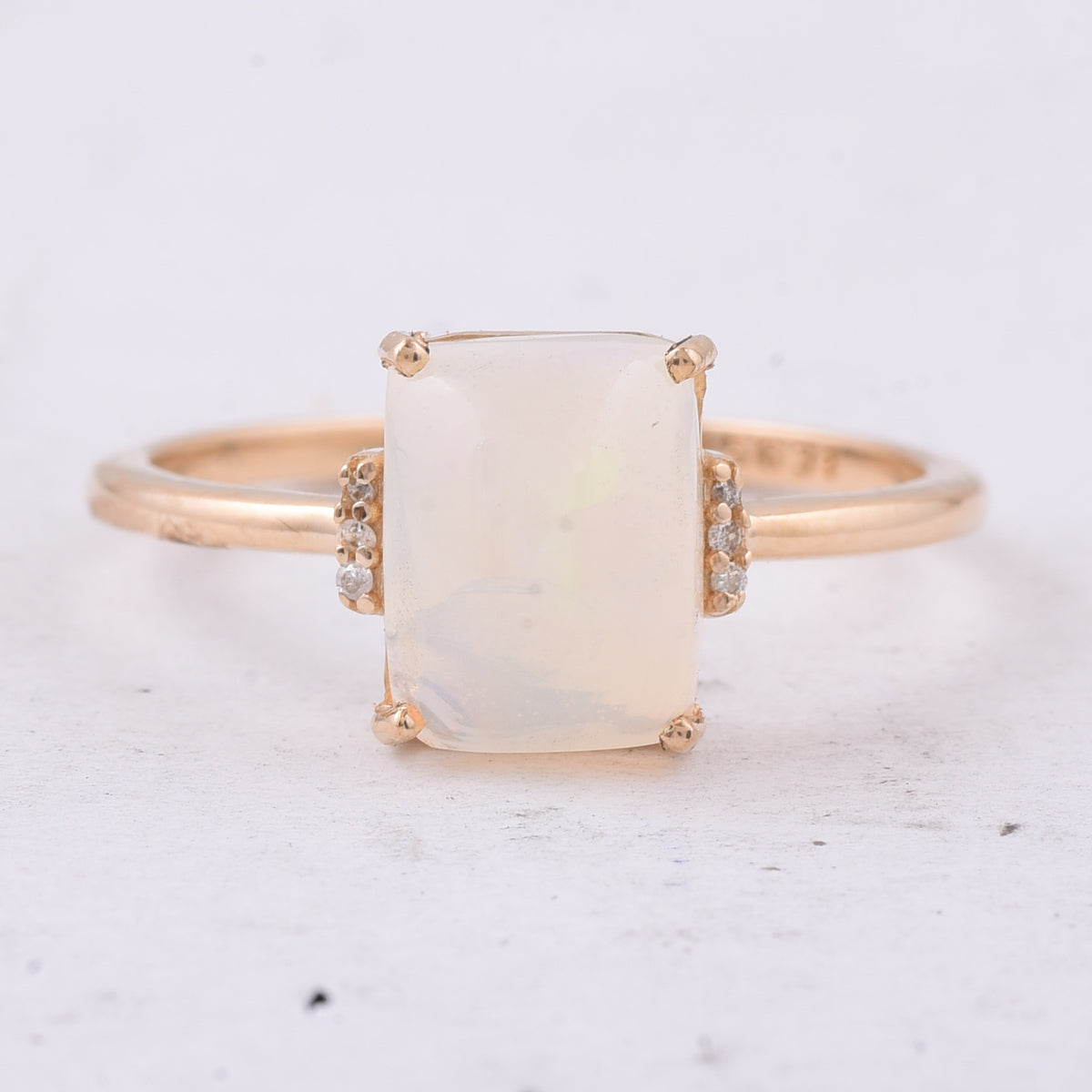 1.44 Ct Rectangle Cabochon Cut Natural Opal 14K Gold Ring