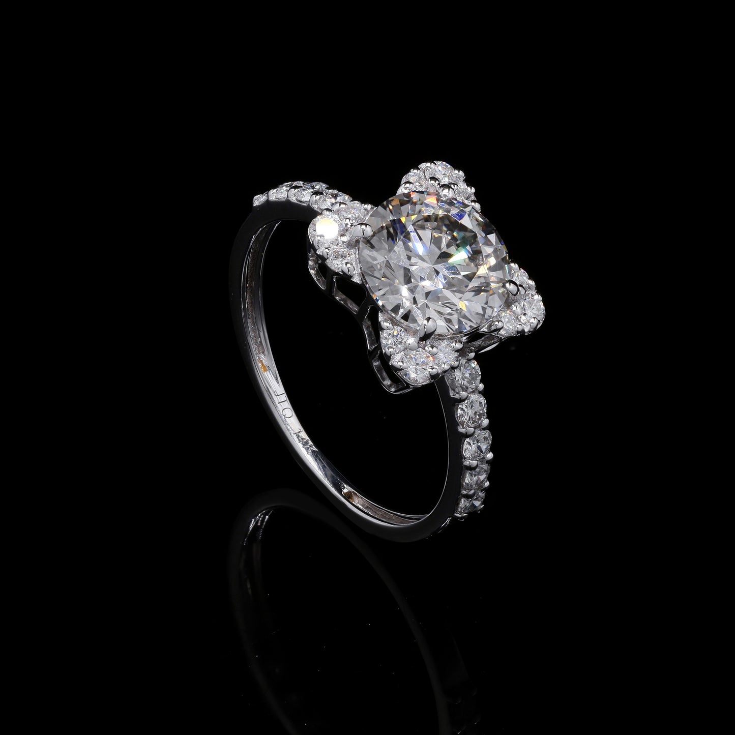 2.57 Carats Lab Grown Diamond 14K Gold Ring