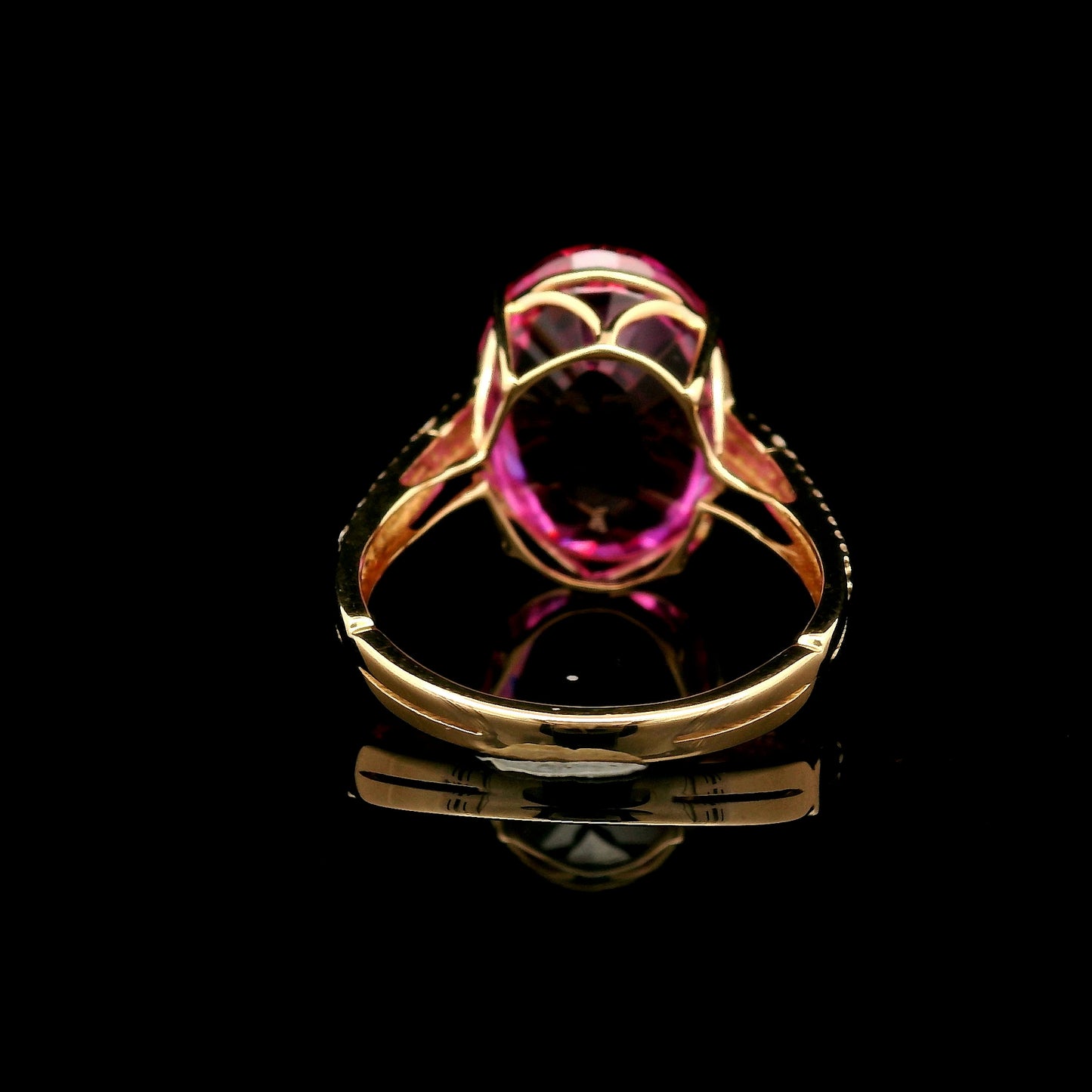 11.26 Ct Oval Mixed Cut Lab Grown Pink Sapphire 14K Gold Ring