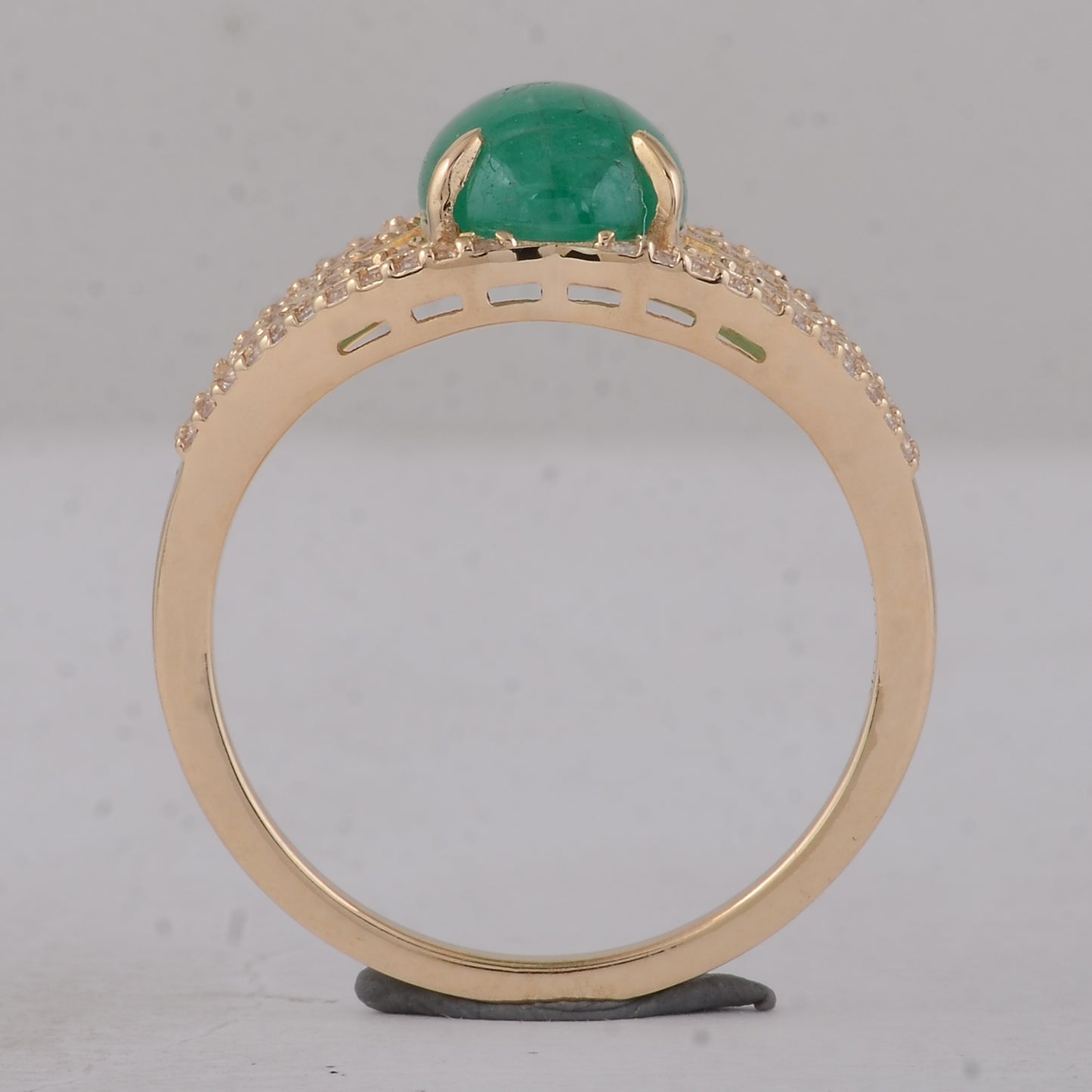 2.36 Ct Oval Emerald 9K Gold Ring