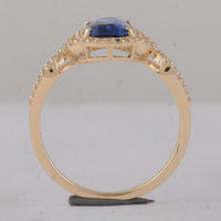 1.69 Ct Cushion Sapphire 9K Gold Ring