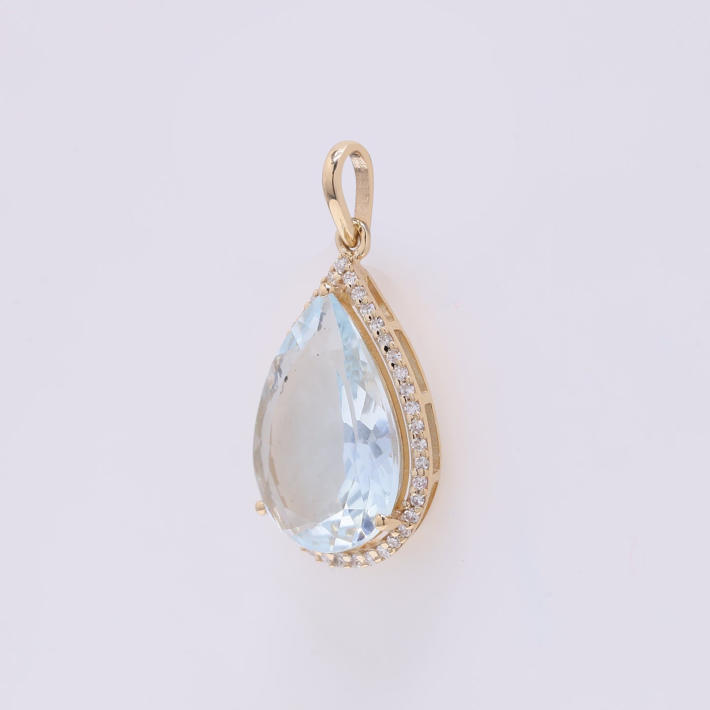 3.84 Ct Pear Mixed Cut Natural Aquamarine 14K Gold Pendant