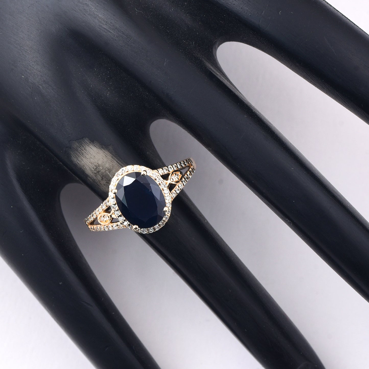 2.44 Ct Oval Mixed Cut Natural Sapphire 14K Gold Ring