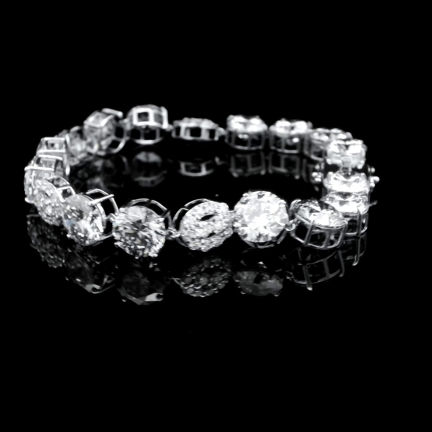 30.64 Ct Round Lab Grown Diamond 14K Gold Bracelet