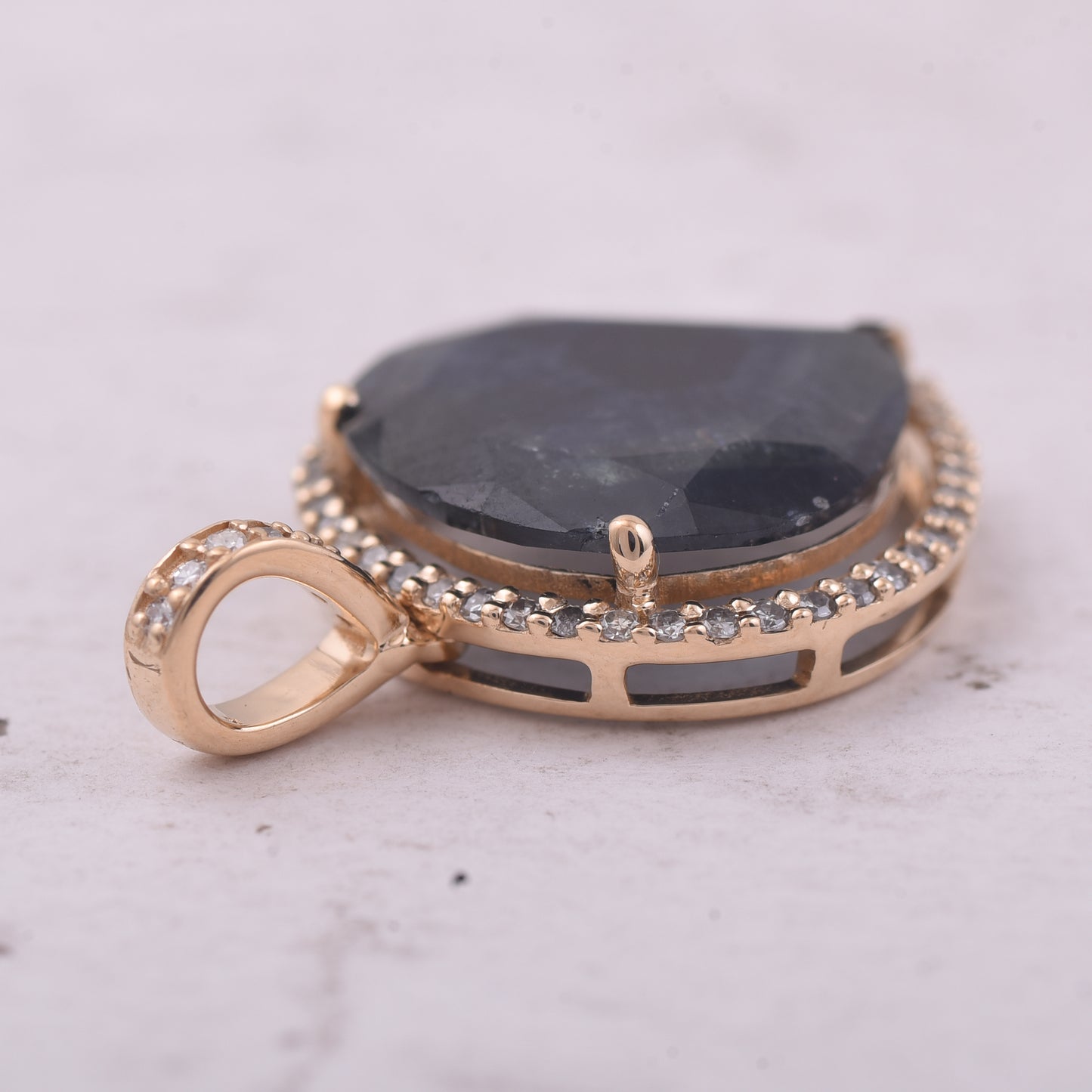 3.99 Ct Pear Mixed Cut Natural Sapphire 14K Gold Pendant