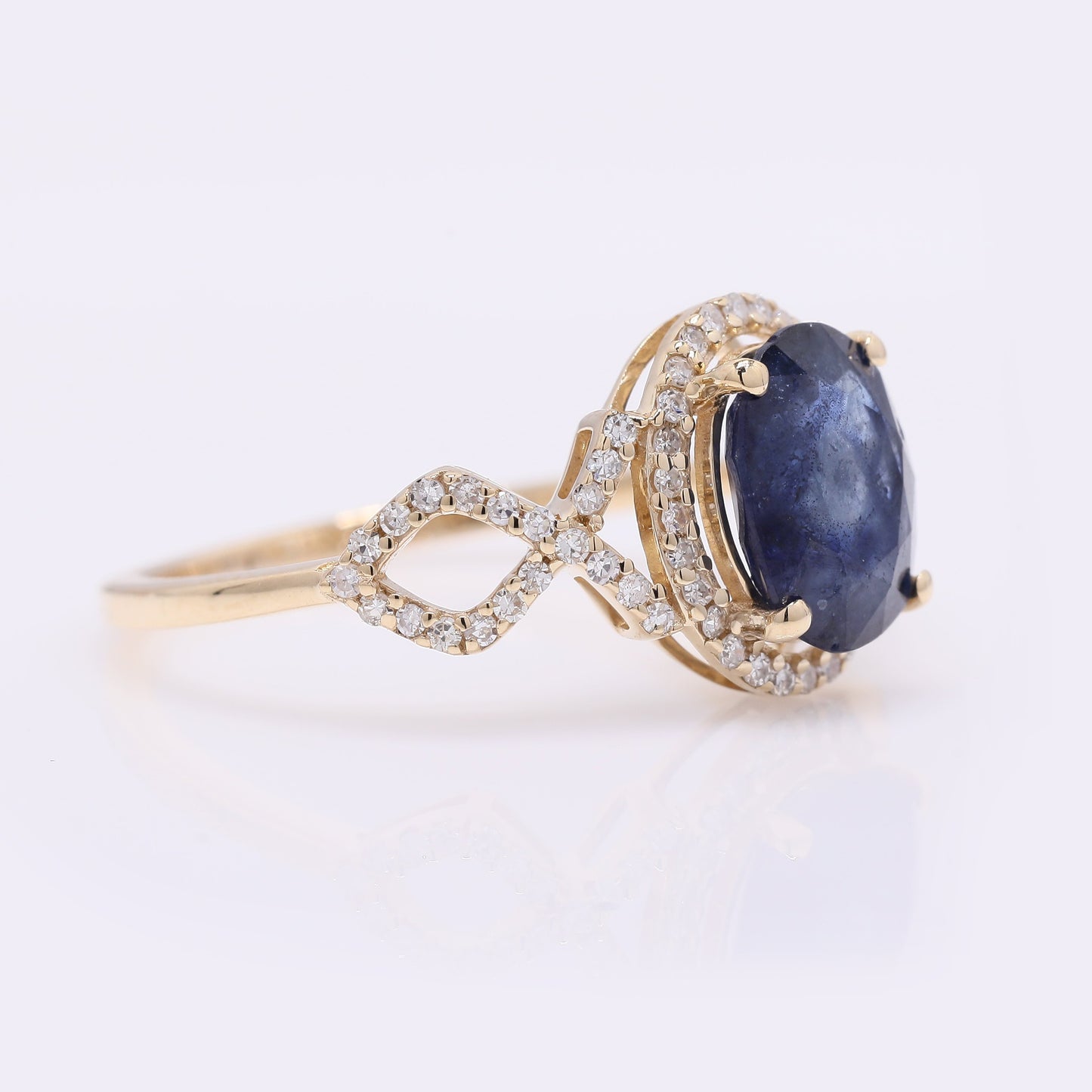 2.30 Ct Oval Mixed Cut Natural Sapphire 14K Gold Ring