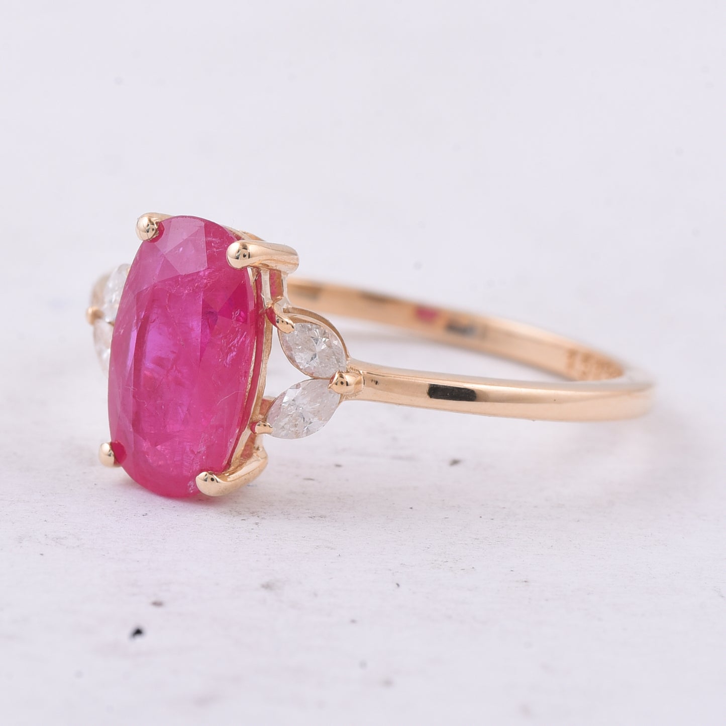 1.75 Ct Oval Natural Ruby 14K Gold Ring