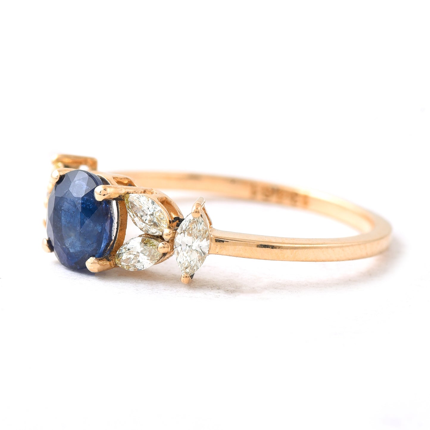 1.33 Ct Oval Sapphire 14K Gold Ring