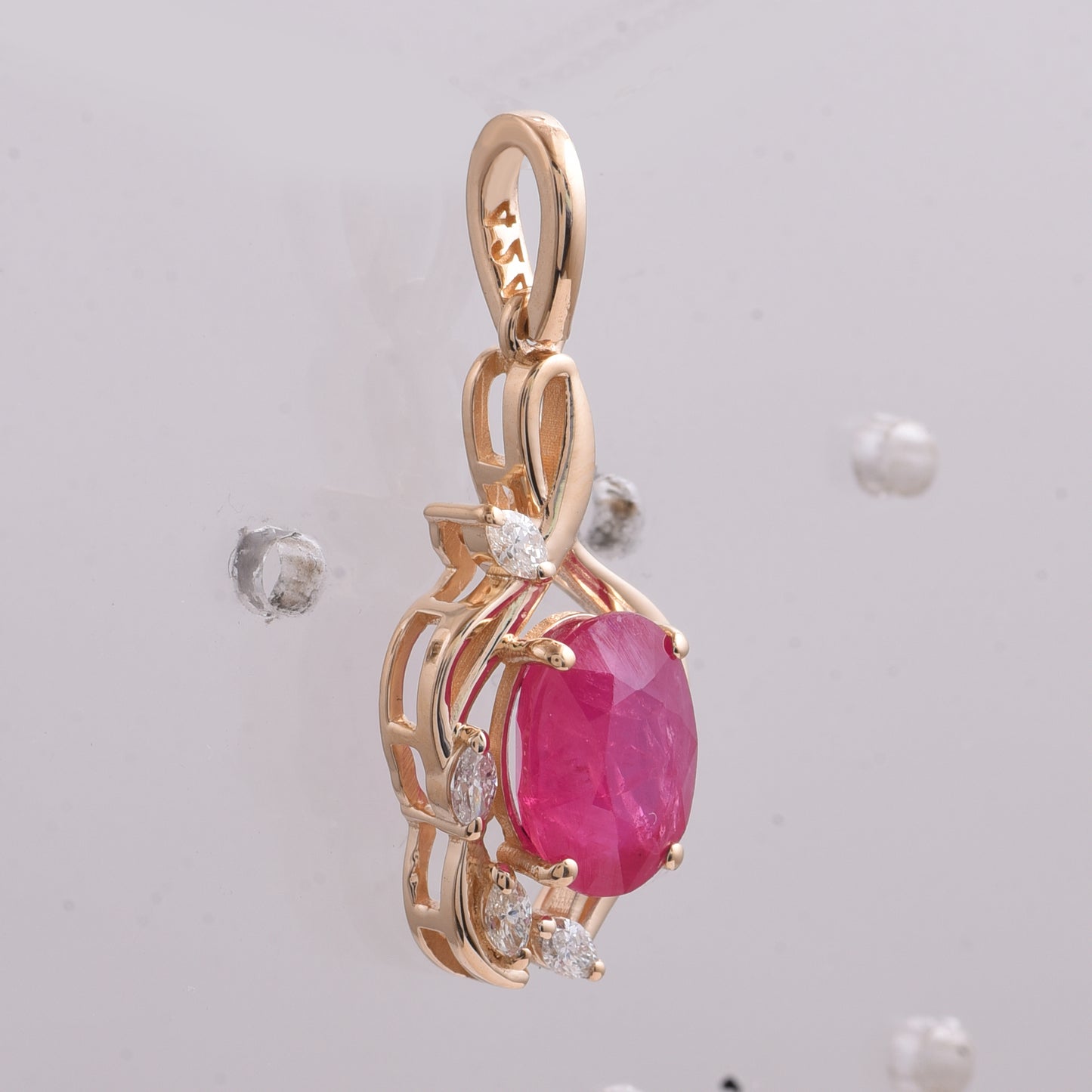 2.29 Ct Oval Mixed Cut Natural Ruby 14K Gold Pendant