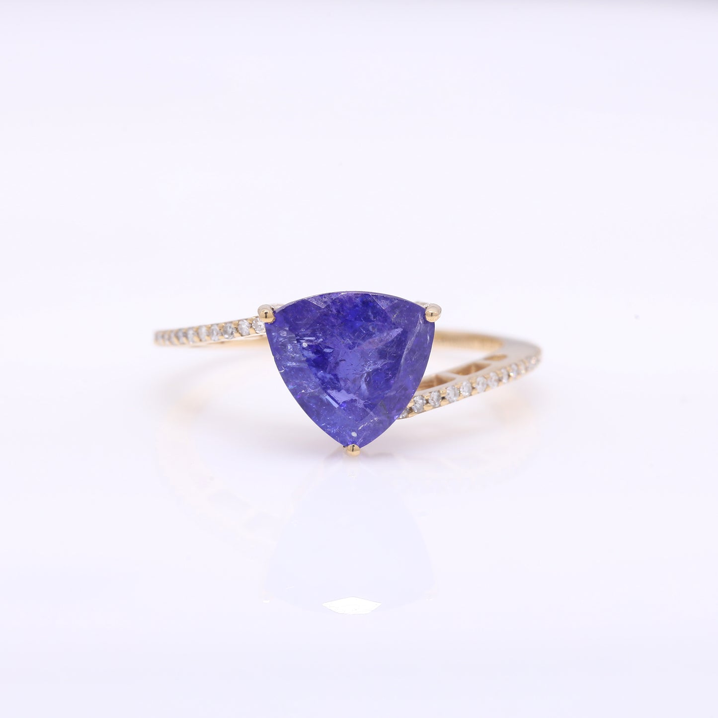 2.90 Ct Triangle Mixed Cut Natural Tanzanite 14K Gold Ring