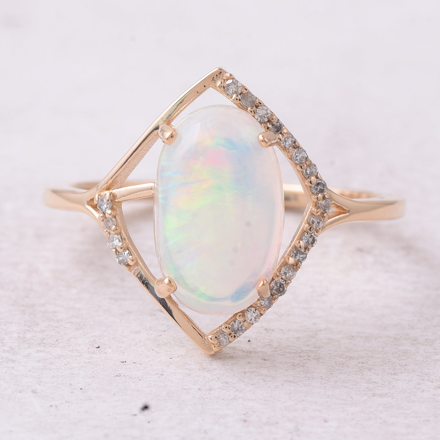 1.54 Ct Oval Cabochon Cut Natural Opal 14K Gold Ring
