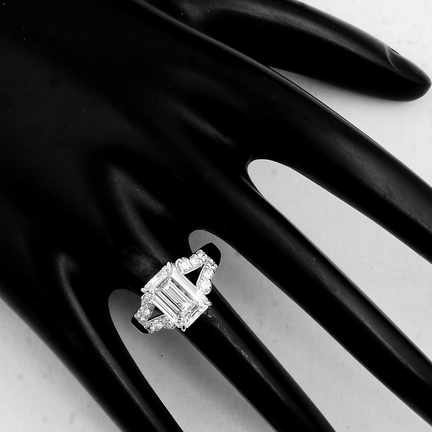 3.46 Carats Lab Grown Diamond 14K Gold Ring