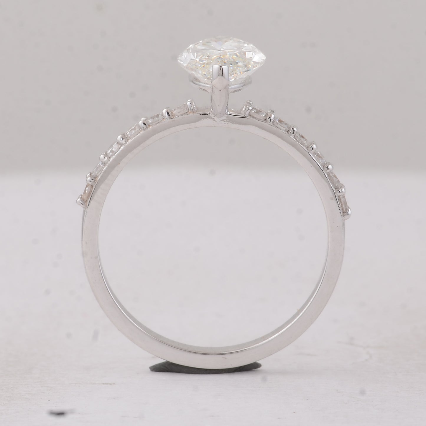 2.35 Carats Lab Grown Diamond 14K Gold Ring