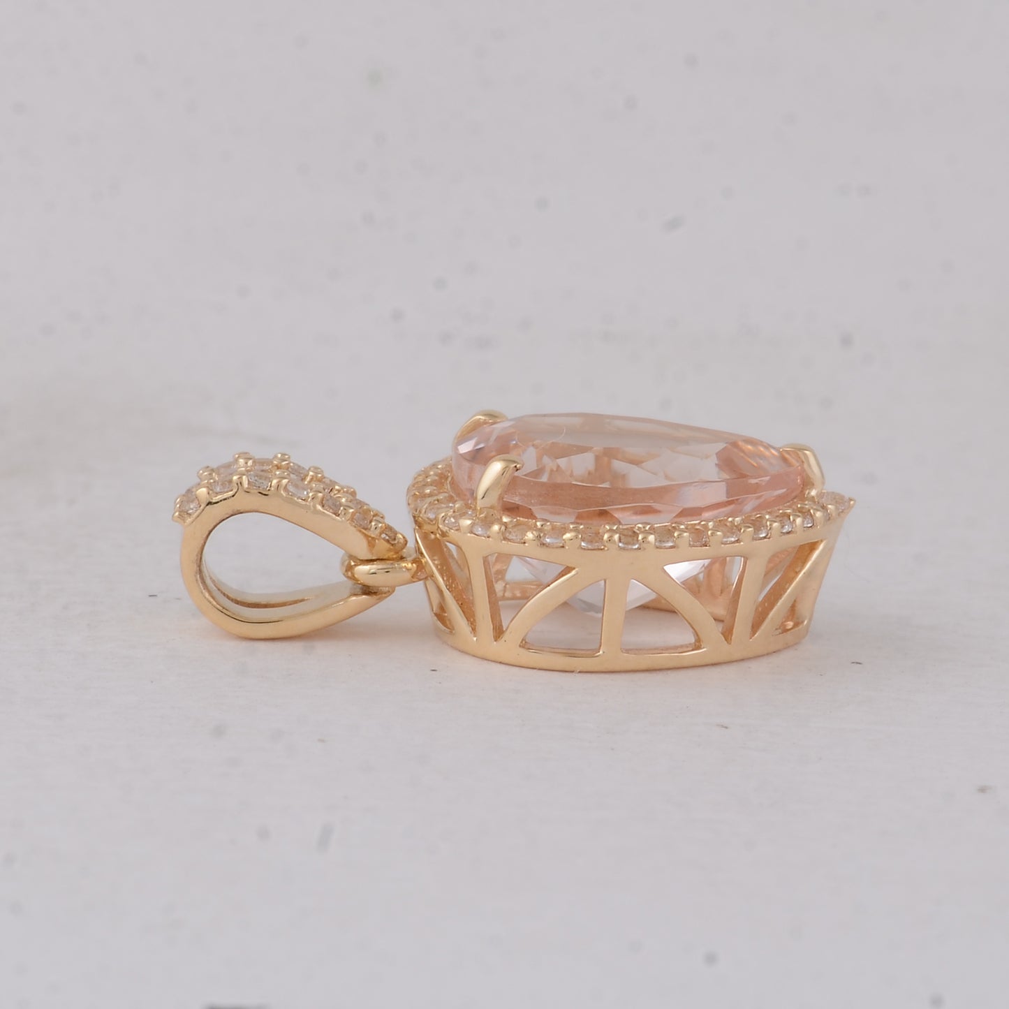 2.57 Ct Pear Morganite 9K Gold Pendant