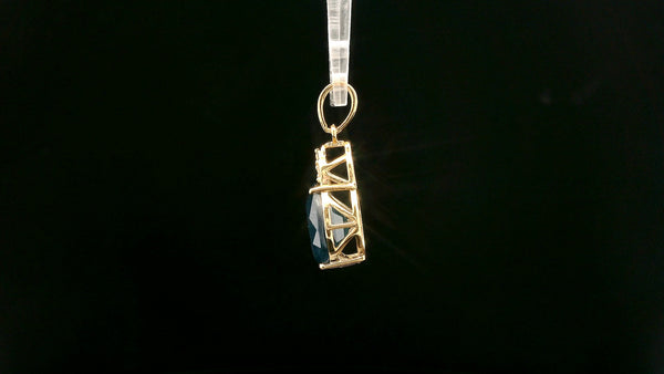 3.43 Ct Oval Mixed Cut Natural Corundum Sapphire 14K Gold Pendant