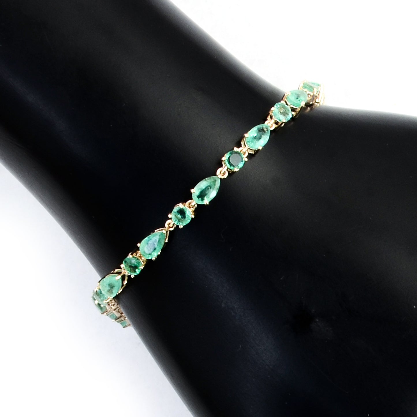 4.90 Ct Emerald 14K Gold Bracelet