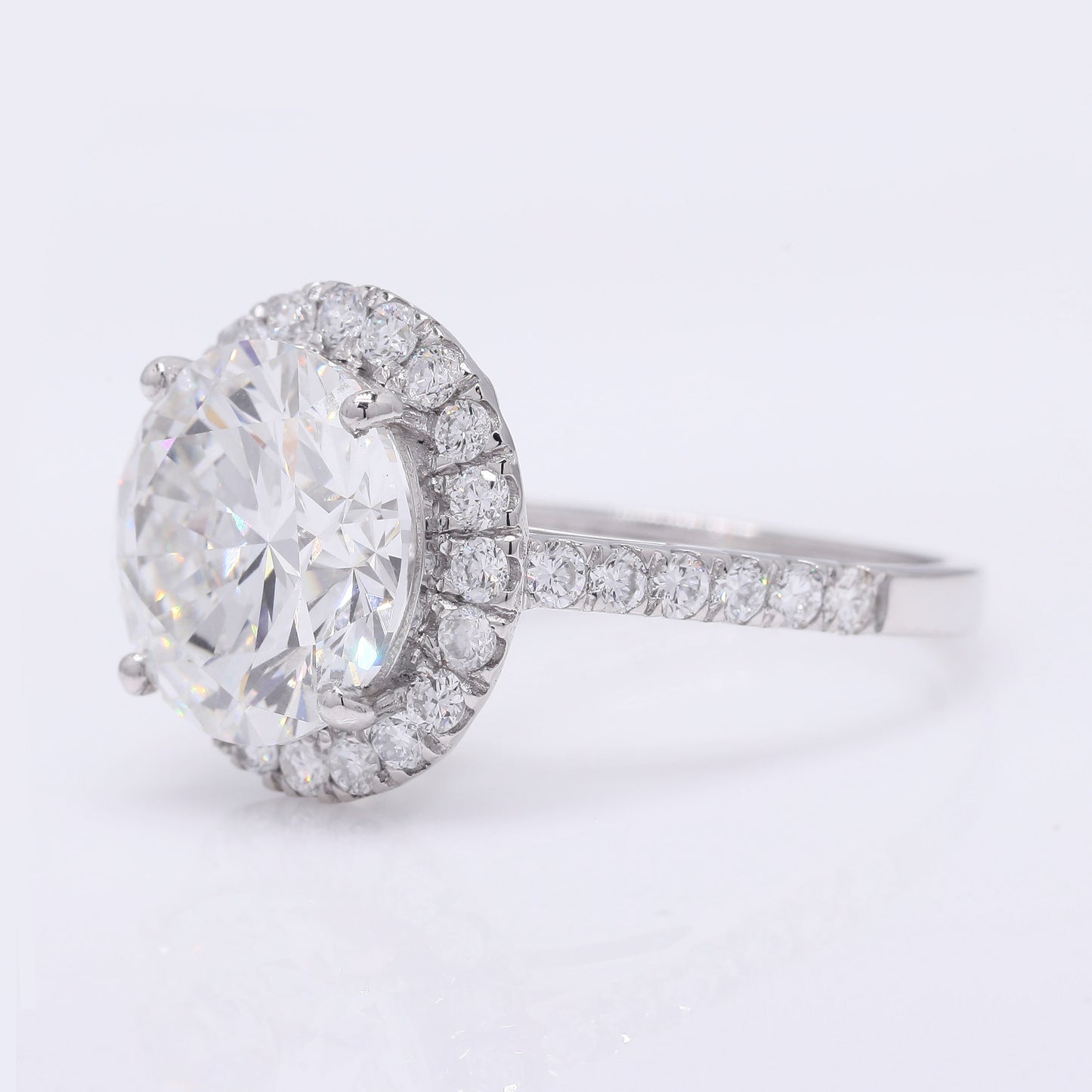 5.59 Ct Round Brilliant Lab Grown Diamond 950 Platinum Ring
