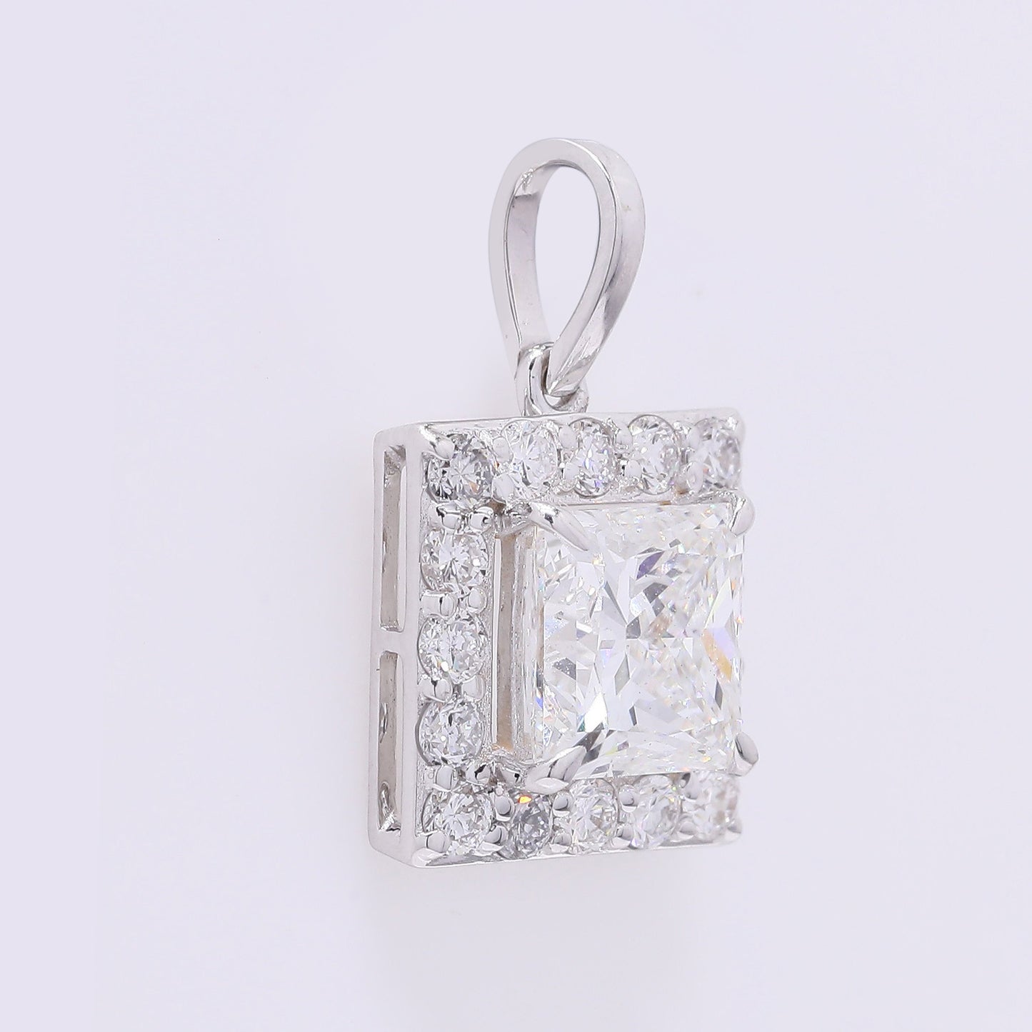 2.38 Carats Lab Grown Diamond 14K Gold Pendant