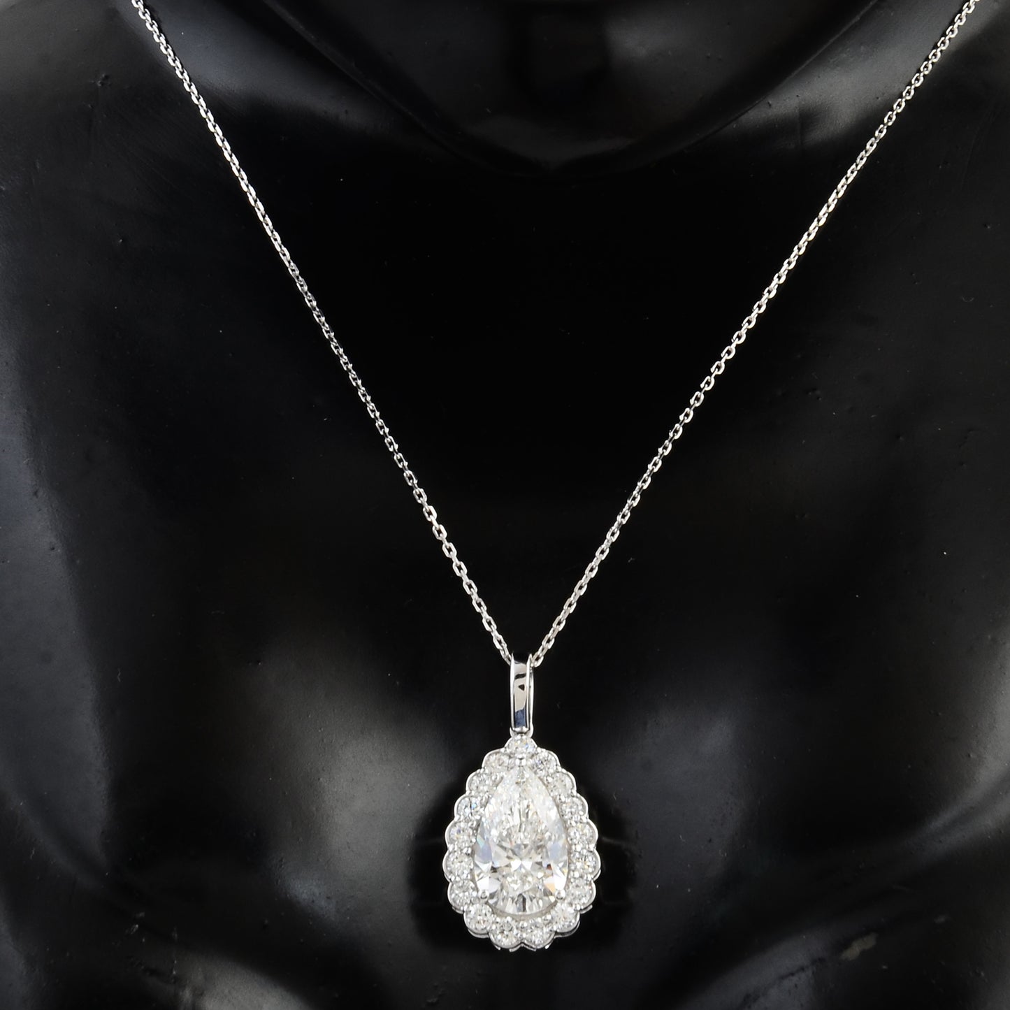 2.49 Carats Lab Grown Diamond 14K Gold Pendant