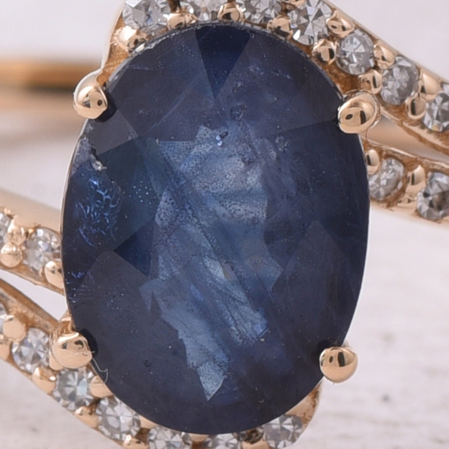 1.37 Ct Oval Mixed Cut Natural Sapphire 14K Gold Ring